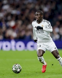 九游体育在线直播、九游体育足球直播、nba直播、电竞直播平台、九游体育赛事视频、体育直播平台-阿斯：A费加盟后造成皇马左后卫过剩，但门迪和加西亚都不想离开