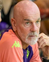 皮奥利：欧协联附加赛获胜让我满足；对手拉基恩头发也应红牌