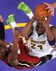 九游体育在线直播、九游体育足球直播、nba直播、电竞直播平台、九游体育赛事视频、体育直播平台-韦德谈科比离世：我在进入联盟后一直追赶着他 渴望得到他的尊重