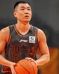 九游体育在线直播、九游体育足球直播、nba直播、电竞直播平台、九游体育赛事视频、体育直播平台-山东99-75战胜宁波 球员评价：3人优秀，5人及格，2人低迷|山东队|德雷克·鲍威尔|诺曼·鲍威尔|高诗岩|陈林坚_新浪体育_新浪新闻
