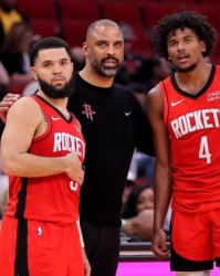 【观察】火箭有个带头大哥，范乔丹助推西部黑马崛起